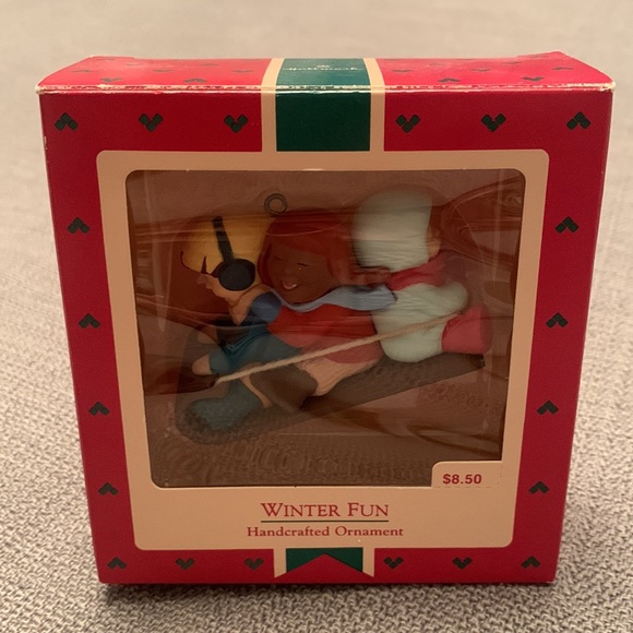 Hallmark KEEPSAKE Ornament WINTER FUN Original Box 1988 Christmas - Picture 9 of 9